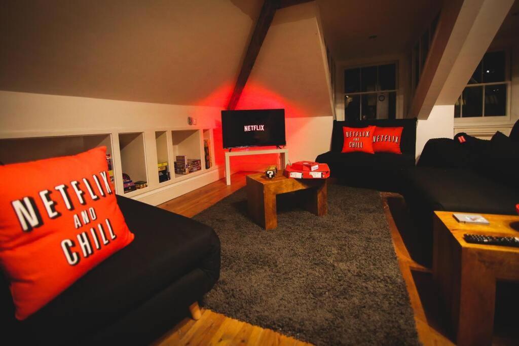 Games And Movies Lounge 7 Bed City Centre Apartment Newcastle-upon-Tyne Extérieur photo