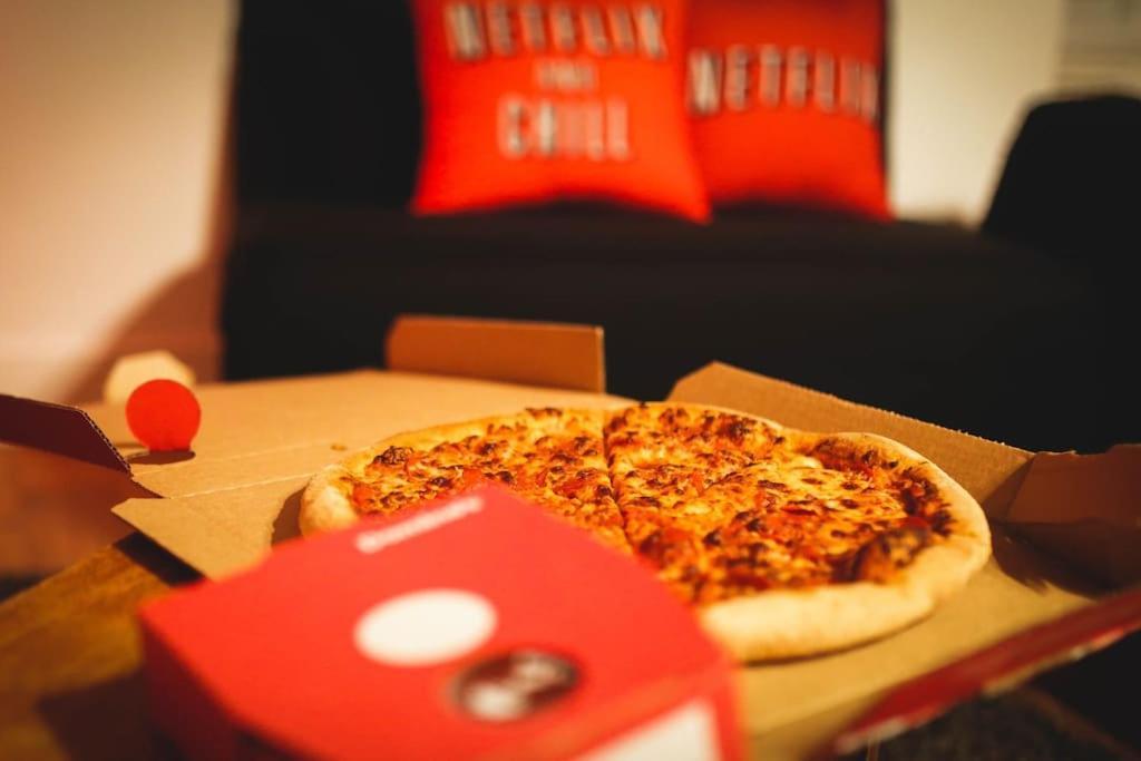 Games And Movies Lounge 7 Bed City Centre Apartment Newcastle-upon-Tyne Extérieur photo