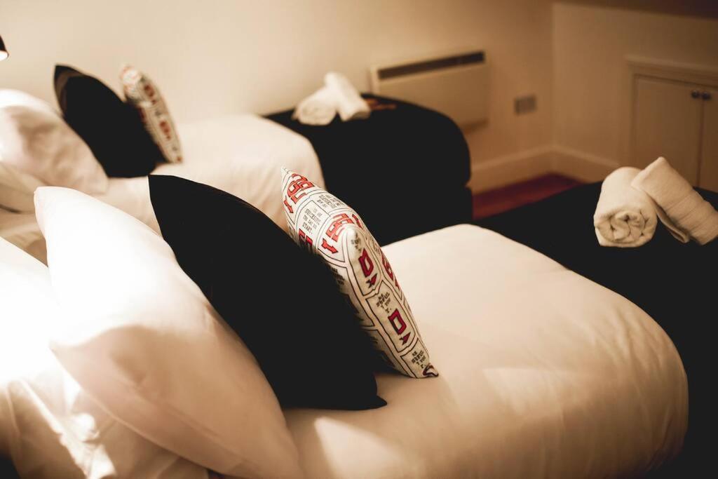 Games And Movies Lounge 7 Bed City Centre Apartment Newcastle-upon-Tyne Extérieur photo