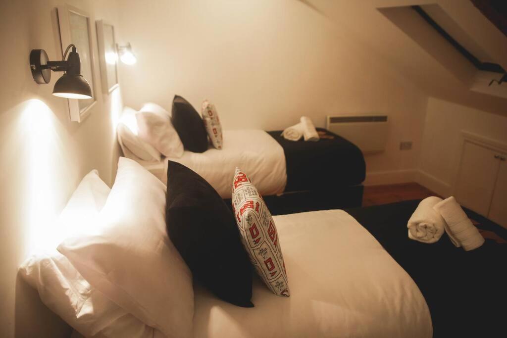 Games And Movies Lounge 7 Bed City Centre Apartment Newcastle-upon-Tyne Extérieur photo